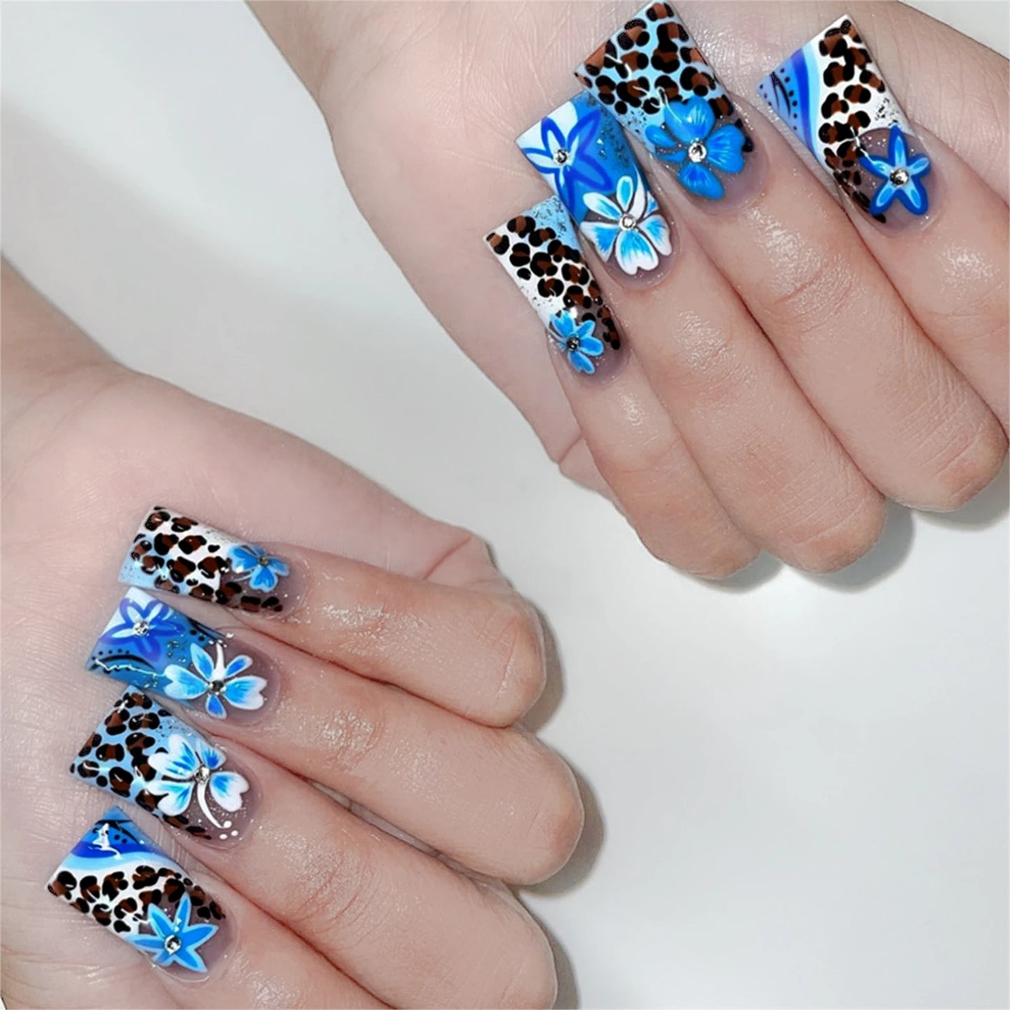 24Pcs Pink French Style Fake Nails 3D Bow Designs Short Square Press on Nails