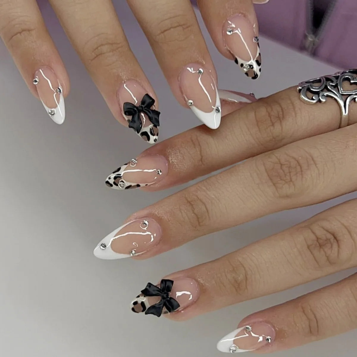 24Pcs Pink French Style Fake Nails 3D Bow Designs Short Square Press on Nails