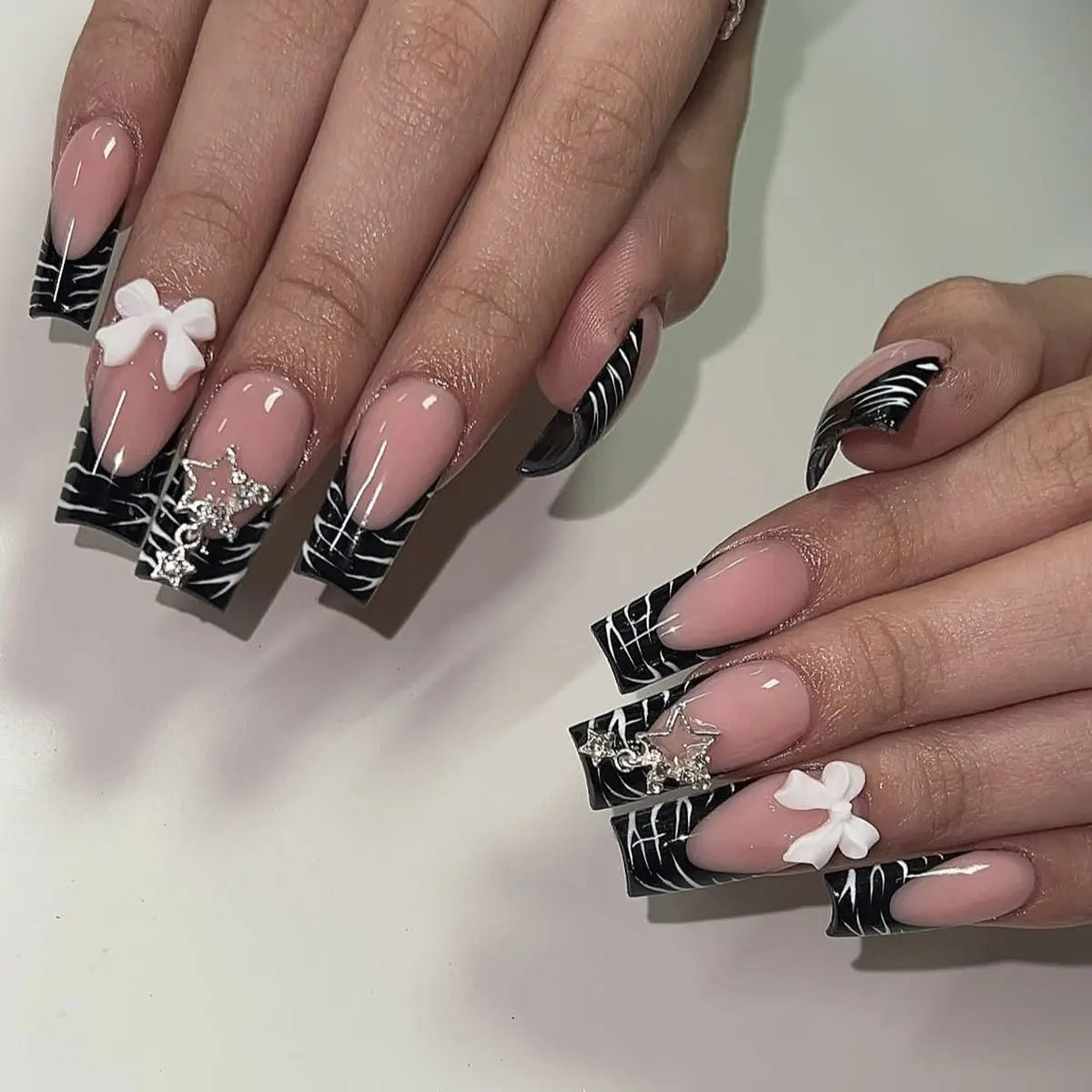 24Pcs Pink French Style Fake Nails 3D Bow Designs Short Square Press on Nails