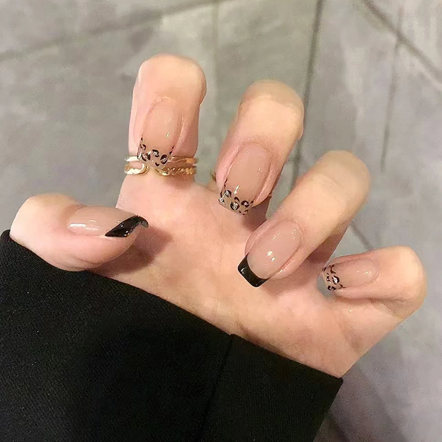 24Pcs Pink French Style Fake Nails 3D Bow Designs Short Square Press on Nails