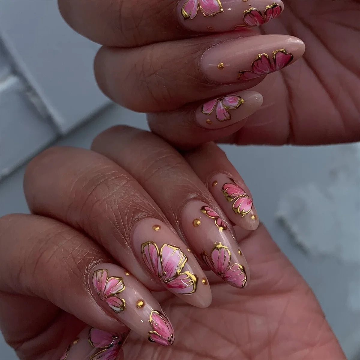 24pcs White Flower Fake Nail Yellow Pink Blush Almond Shaped Press on Nails