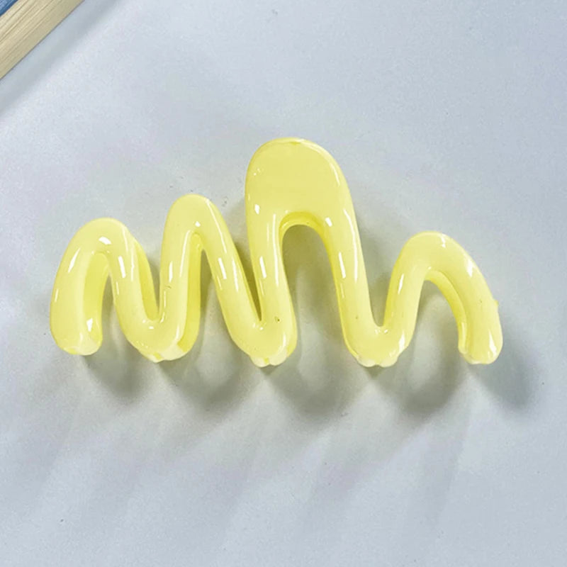 Colorful Women Hair Claw Summer Sweet Wave Hair Clips Large Nonslip Hair Crab Hairpins Fashion Shark Clip Ponytail Accessories