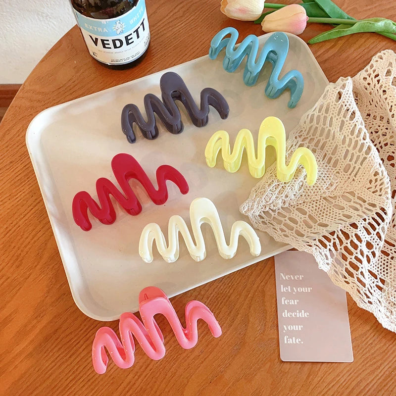 Colorful Women Hair Claw Summer Sweet Wave Hair Clips Large Nonslip Hair Crab Hairpins Fashion Shark Clip Ponytail Accessories
